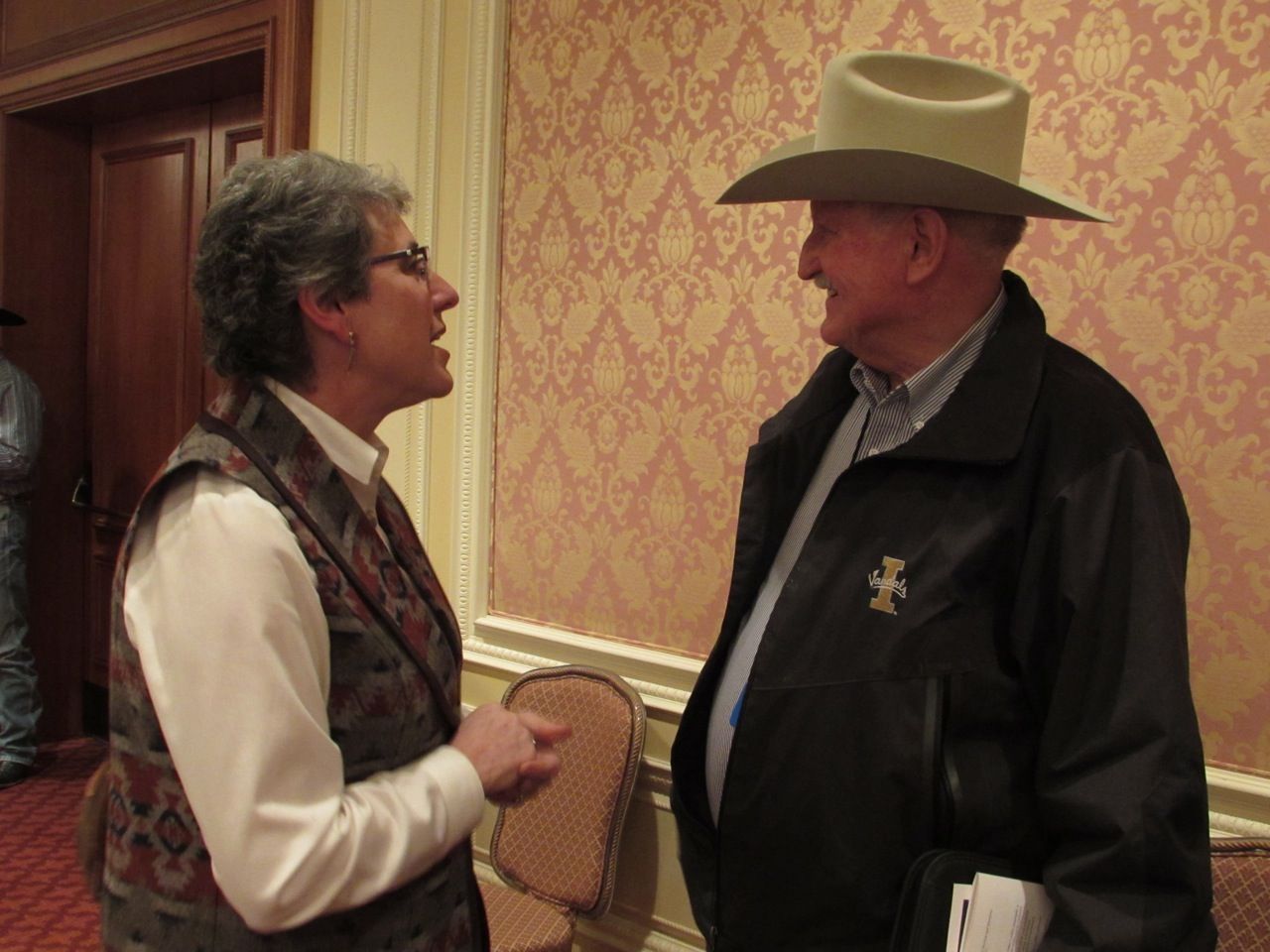 Karen Launchbaugh, Bert Brackett